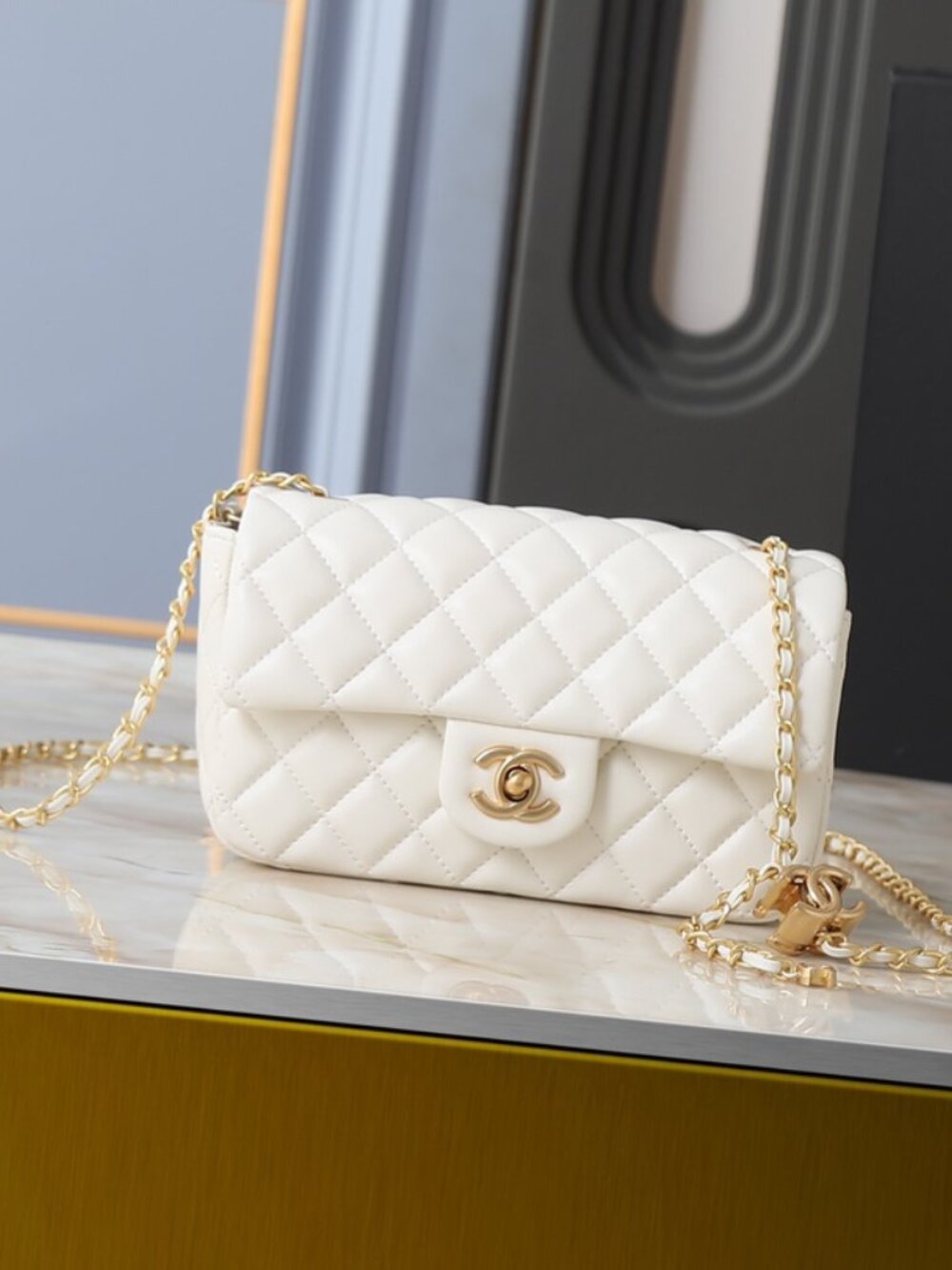 ✨Chanel White Bag✨